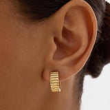 Boucles classique relief | or