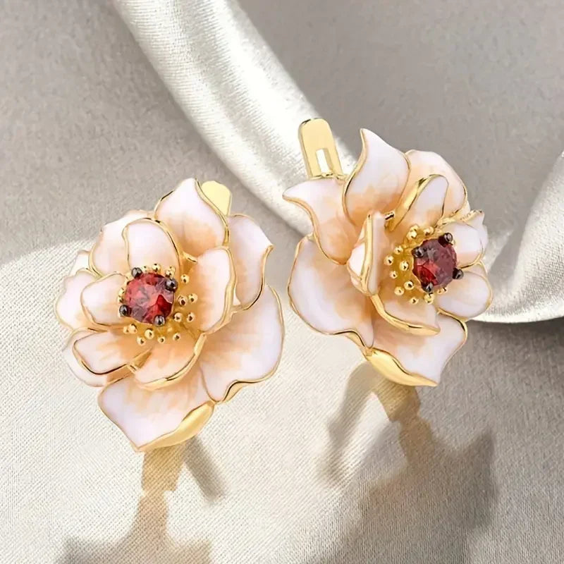 Boucles blanc fleur rouge zircone | or