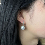 Boucles pendantes carré halo | or blanc
